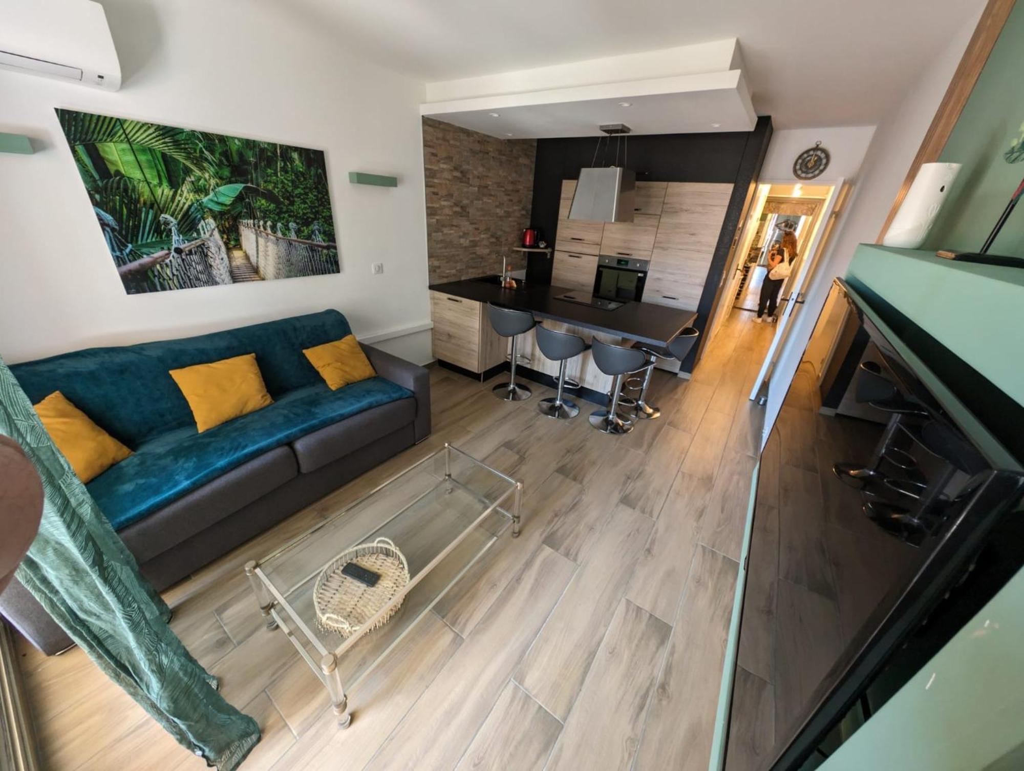Residence De Vacances Avec Piscine & Transat, A 2 Minutes Des Plages - Bat N2 Vallauris Buitenkant foto